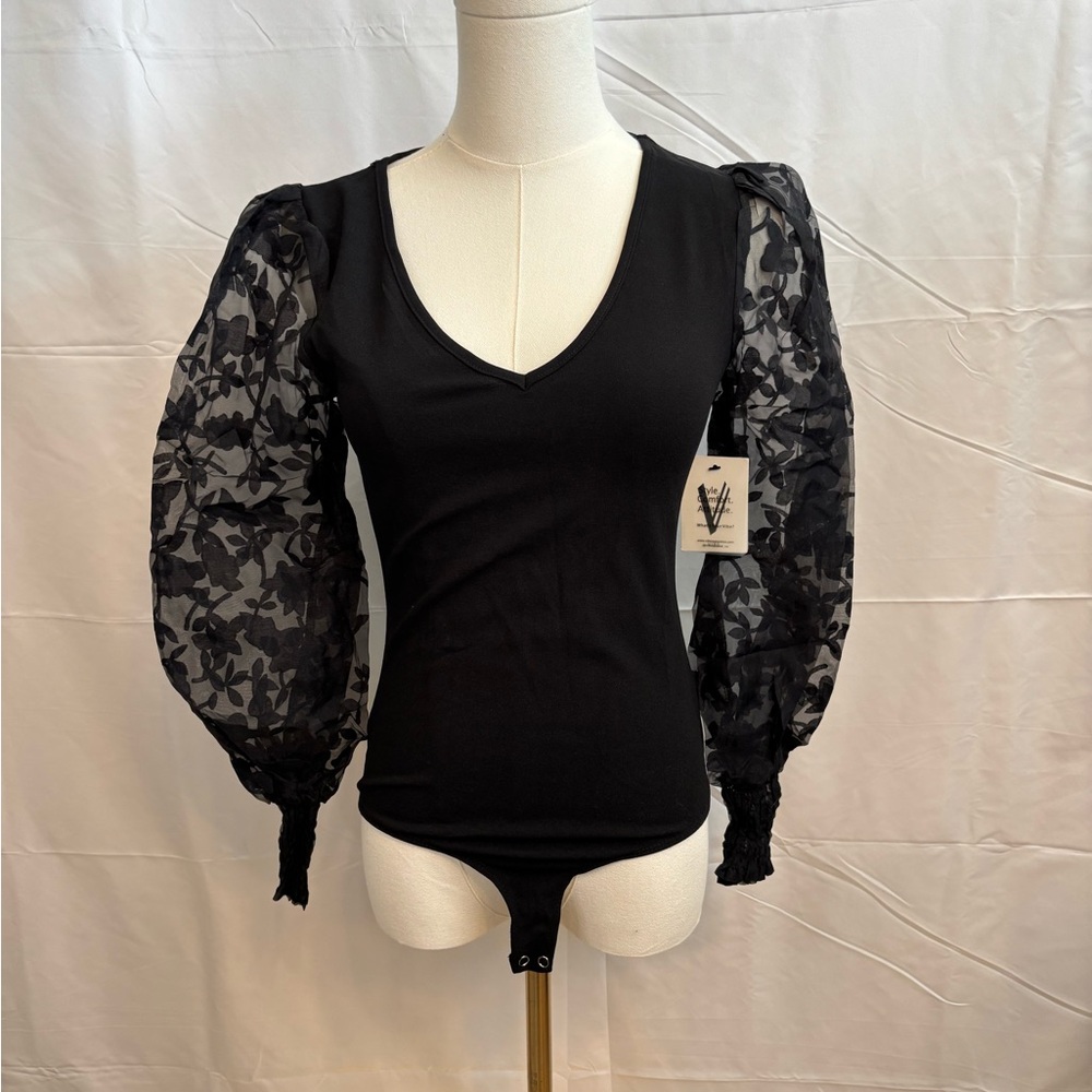 Vibe Sportswear Black Lace Sleeve Bodysuit‎ Small Sheer Puff Sleeve Top